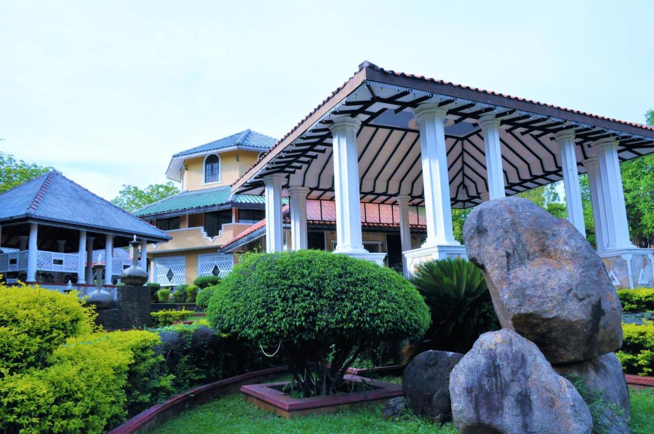 Kodigahawewa Forest Resort Tissamaharama Esterno foto