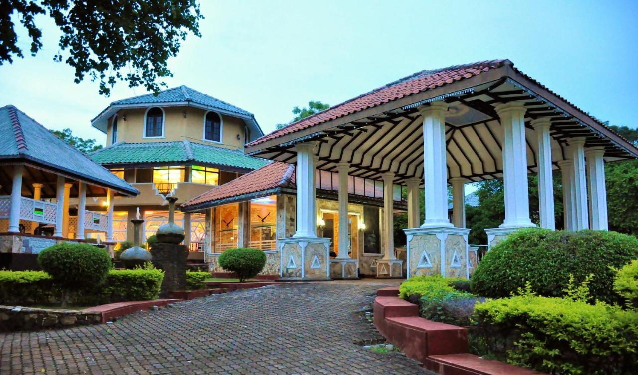 Kodigahawewa Forest Resort Tissamaharama Esterno foto